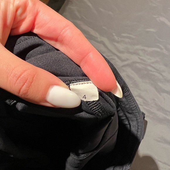 Lululemon Train Pocket Leggings - Picture 7 of 10